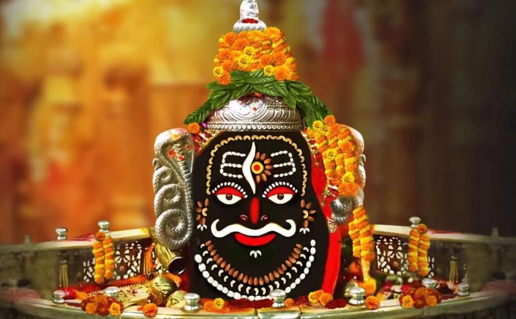 mahakaleshwar-jyotirlinga-ujjain-tour-package-from-bangalore-with-seven-sands-tourism-1024x633